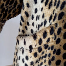 Charger l'image dans la galerie, 1950s - ZANZIBAR - LA FRANCE - Stunning Cheetah Faux Coat