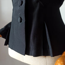 Cargar imagen en el visor de la galería, 1940s - Exquisite Couture Black Silk Crepe Jacket - W30 (76cm)