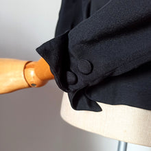 Cargar imagen en el visor de la galería, 1940s - Exquisite Couture Black Silk Crepe Jacket - W30 (76cm)