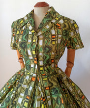 Charger l'image dans la galerie, 1950s - Stunning French Abstract Print Dress - W25 (62cm)