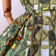Charger l'image dans la galerie, 1950s - Stunning French Abstract Print Dress - W25 (62cm)