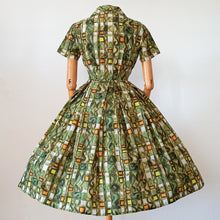 Charger l'image dans la galerie, 1950s - Stunning French Abstract Print Dress - W25 (62cm)