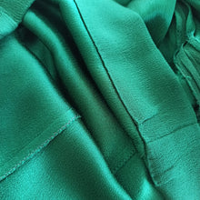 Cargar imagen en el visor de la galería, 1930s - Glorious Forest Green Rayon Crepe Dress - W28.5 (72cm)