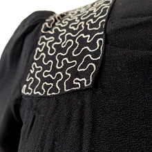Cargar imagen en el visor de la galería, 1930s - Superb Black Rayon Wool Dress - W31 (78cm)