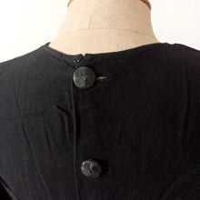 Cargar imagen en el visor de la galería, 1930s - Superb Black Rayon Wool Dress - W31 (78cm)