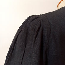 Cargar imagen en el visor de la galería, 1930s - Superb Black Rayon Wool Dress - W31 (78cm)