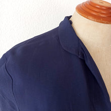 Carica l'immagine nel visualizzatore di Gallery, 1940s - Elegant German Deep Blue Crepe Dress - W27.5 (70cm)