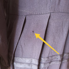 Carica l'immagine nel visualizzatore di Gallery, 1940s - Elegant German Deep Blue Crepe Dress - W27.5 (70cm)