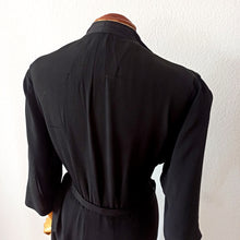 Load image into Gallery viewer, 1930s 1940s - Elegant Black Belted Rayon Crepe Dress - W39 (100cm)