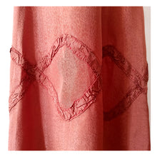 Cargar imagen en el visor de la galería, 1930s - Exquisite Pale Copper Dress - W29 (74cm)