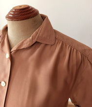 Load image into Gallery viewer, 1950s - Gorgeous Tan Color Rayon Blouse - W35 (90cm)