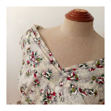 Load image into Gallery viewer, 1950s - Adorable Christmas Colors Nylon Dress - W24 (60cm)