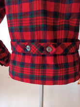 Charger l'image dans la galerie, 1940s 1950s - BOBBIE BROOKS, USA - Shoulder Pads Wool Plaid Jacket - W32 (82cm)
