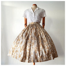 Charger l'image dans la galerie, 1950s 1960s - Gorgeous Winter Forest Print Cotton Skirt - W26/27 (66/70cm)