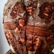 Charger l'image dans la galerie, 1950s 1960s - Stunning Autumn Roseprint Satin Dress - W30 (76cm)