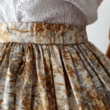 Charger l'image dans la galerie, 1950s 1960s - Gorgeous Winter Forest Print Cotton Skirt - W26/27 (66/70cm)