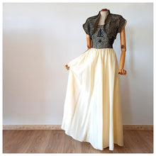 Charger l'image dans la galerie, 1940s - Exquisite Glamorous Satin Bolero Dress - W27 (68cm)