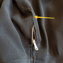 Cargar imagen en el visor de la galería, 1940s - Stunning Black Wool Crepe Dress - W27.5 (70cm)