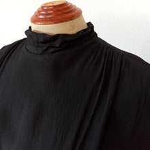 Load image into Gallery viewer, 1930s - Superb Elegant Black Silk Crepe Belted Dress - W31 (80cm)