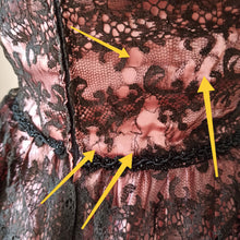 Charger l'image dans la galerie, 1950s 1960s - Stunning Sweetheart Neckline Satin Lace Dress - W24 (60cm)