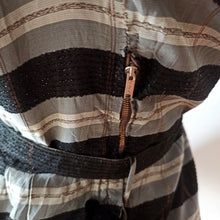 Charger l'image dans la galerie, 1940s 1950s - Stunning Grey Black Satin Lurex Dress - W31 (78.5cm)