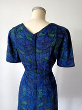 Charger l'image dans la galerie, 1950s 1960s - Stunning Abstract Cotton Silk Dress - W30 (76cm)