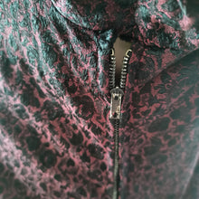 Charger l'image dans la galerie, 1950s 1960s - Elegant Burgundy Damask Cotton Dress - W31 (78cm)