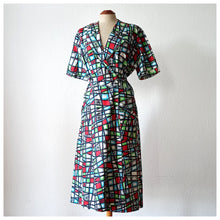 Cargar imagen en el visor de la galería, 1940s 1950s - IMMERSCHLANK, Germany - Amazing Atomic Print Cotton House Dress - Size 50