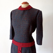 Charger l'image dans la galerie, 1960s - Gorgeous Flecked Wool Dress - W30 (76cm)