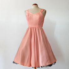 Charger l'image dans la galerie, 1950s - Stunning Floral Organza Dress - W25 (64cm)