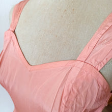 Charger l'image dans la galerie, 1950s - Stunning Floral Organza Dress - W25 (64cm)