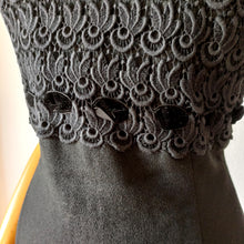 Charger l'image dans la galerie, 1960s - Stunning Black Wool Dress - W32 (82cm)