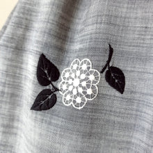 Load image into Gallery viewer, 1950s - Charming Parisien Embroidery Grey Cotton Dress - W31 (78cm)