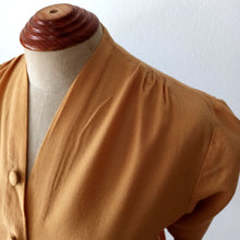 Cargar imagen en el visor de la galería, 1950s - Adorable Butter Cream Soft Wool Dress - W32 (81cm)