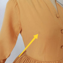 Cargar imagen en el visor de la galería, 1950s - Adorable Butter Cream Soft Wool Dress - W32 (81cm)