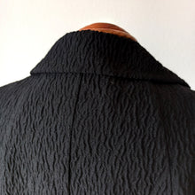 Carica l'immagine nel visualizzatore di Gallery, 1950s 1960s - Elegant French Black Textured Coat