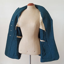 Cargar imagen en el visor de la galería, 1940s - Fabulous Petrol Wool Jacket Cape Set - W27 (68cm)