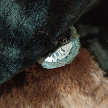 Cargar imagen en el visor de la galería, 1920s - FABRIQUES FRANCAISES, France - Stunning Plush Fur Coat