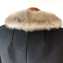 Charger l'image dans la galerie, 1950s 1960s - Gorgeous Black Gab Wool Jacket - W40 (102cm)