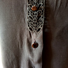 Charger l'image dans la galerie, 1950s 1960s - WALDFEE, Germany - Exquisite Black Rayon Blouse - Sz. 44