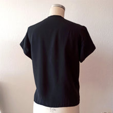 Charger l'image dans la galerie, 1950s 1960s - WALDFEE, Germany - Exquisite Black Rayon Blouse - Sz. 44