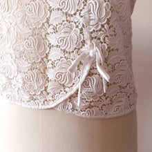 Charger l'image dans la galerie, 1950s 1960s - STOFFELS, Switzerland - White Cotton Lace Blouse