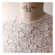 Charger l'image dans la galerie, 1950s 1960s - STOFFELS, Switzerland - White Cotton Lace Blouse