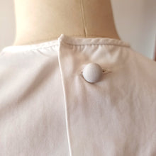 Charger l'image dans la galerie, 1950s 1960s - STOFFELS, Switzerland - White Cotton Lace Blouse