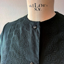 Charger l'image dans la galerie, 1950s 1960s - Gorgeous Black Embroidery Cotton Blouse - Sz. 42