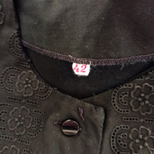 Charger l'image dans la galerie, 1950s 1960s - Gorgeous Black Embroidery Cotton Blouse - Sz. 42