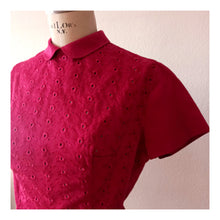 Charger l'image dans la galerie, 1950s 1960s - Charming Crimson Red Embroidery Blouse - Sz. 44