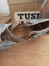 Cargar imagen en el visor de la galería, 1920s - LA AMPURDANESA, Barcelona - Silver Leather Shoes - EU39/UK6
