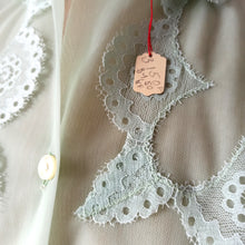 Charger l'image dans la galerie, 1950s - Deadstock NWT - Charming French Light Green Nylon Blouse - Sz. 42