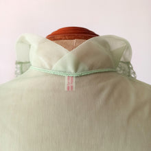 Charger l'image dans la galerie, 1950s - Deadstock NWT - Charming French Light Green Nylon Blouse - Sz. 42